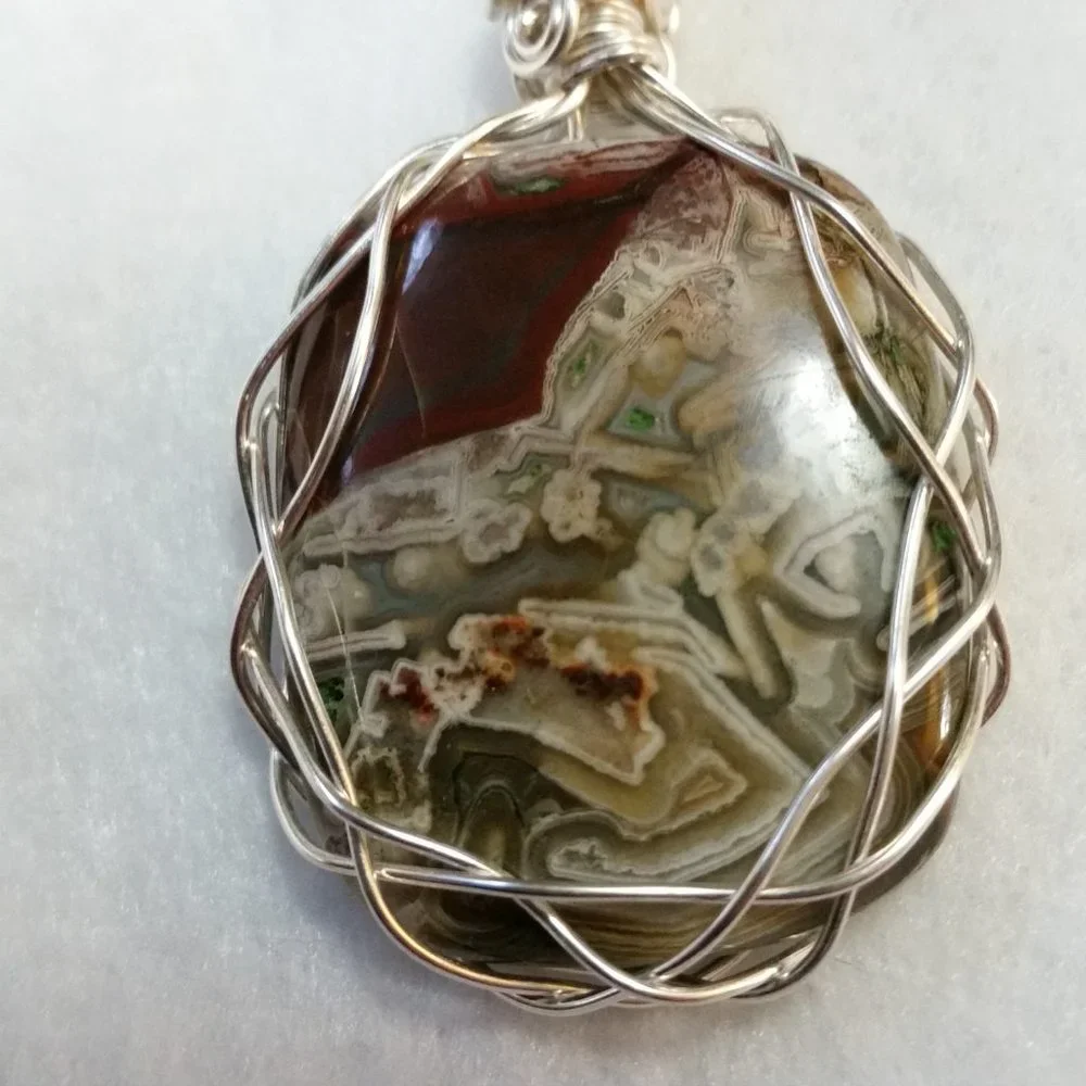 Necklace Crazy Lace Agate Pendant with Chain